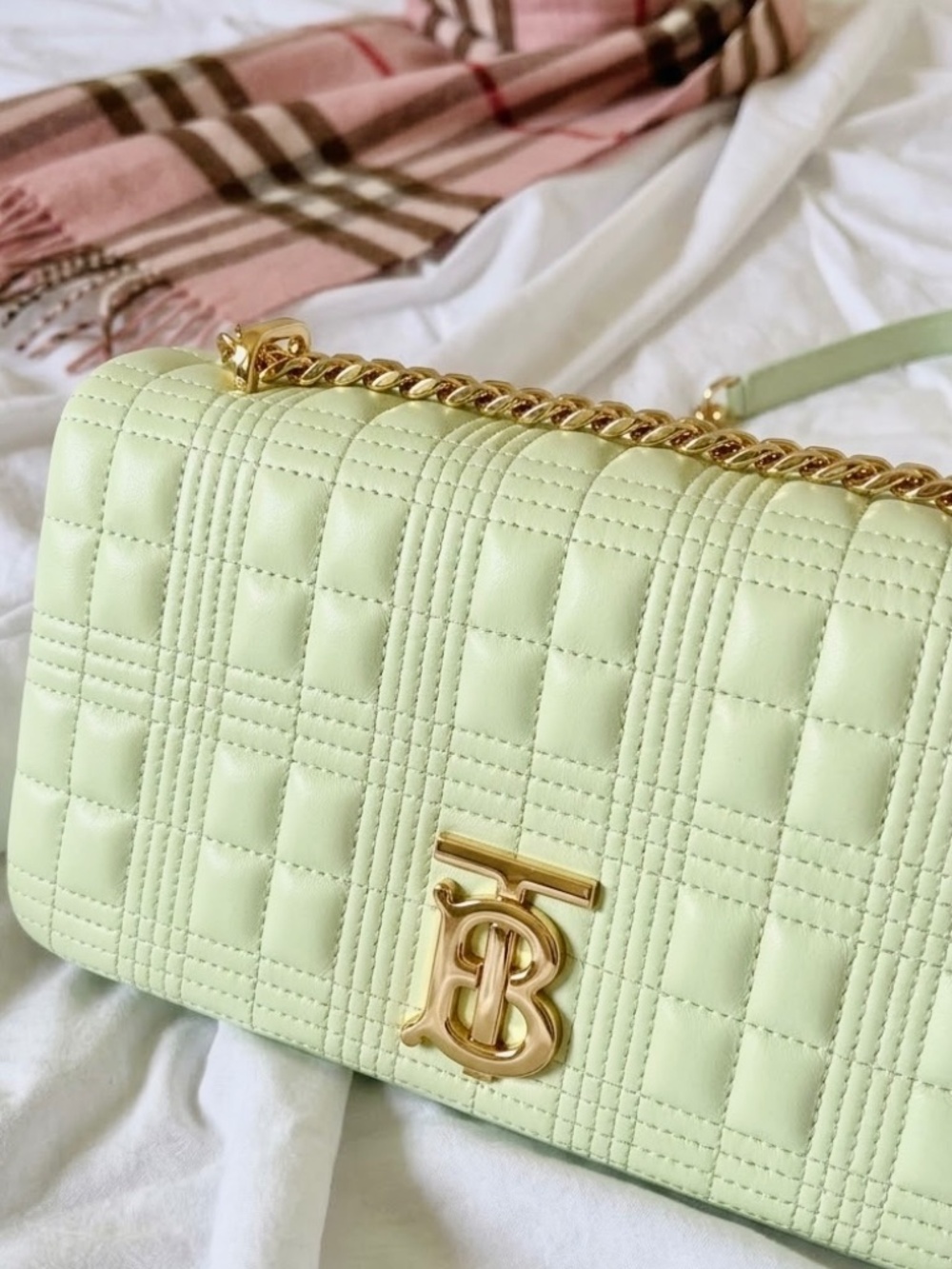 Burberry TB Monogram Lola Purse ☺️
